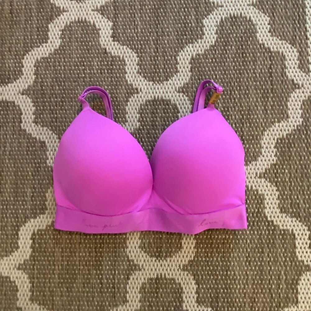 Victoria’s Secret wear everywhere wireless push-up bra size 34DD